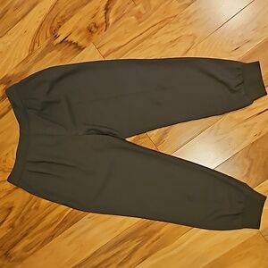 GAP Women's Relaxed Jogger Pants size M, Olive Green